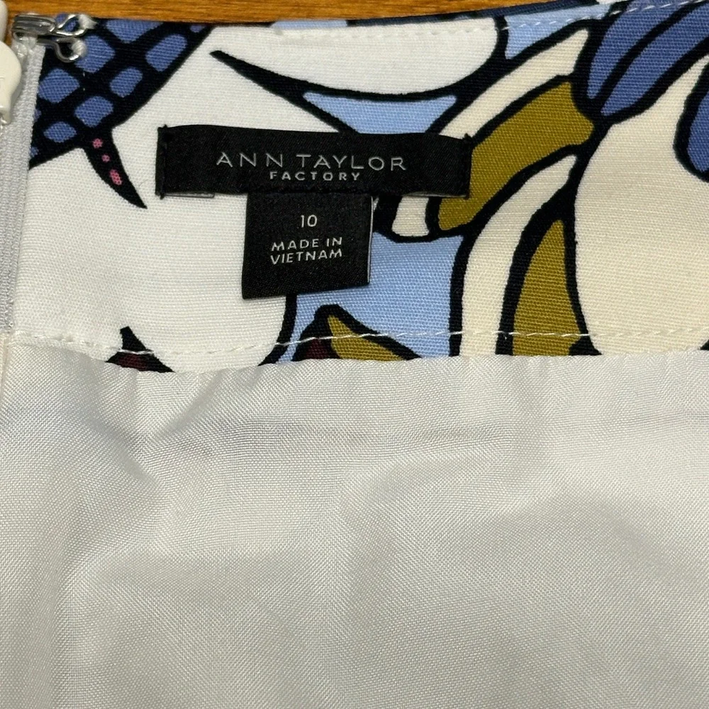 Ann Taylor Factory Floral Pencil Skirt Blue‎ Pink Burgundy Size 10 - Picture 7 of 12